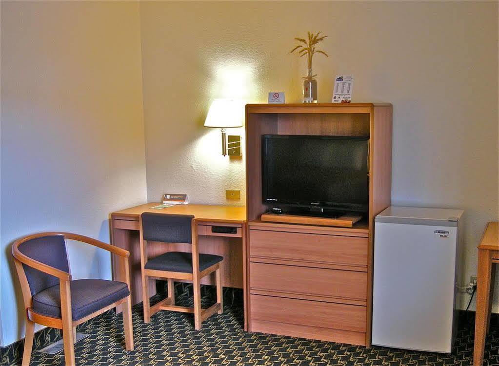 Travelodge By Wyndham Pendleton Or Exterior photo
